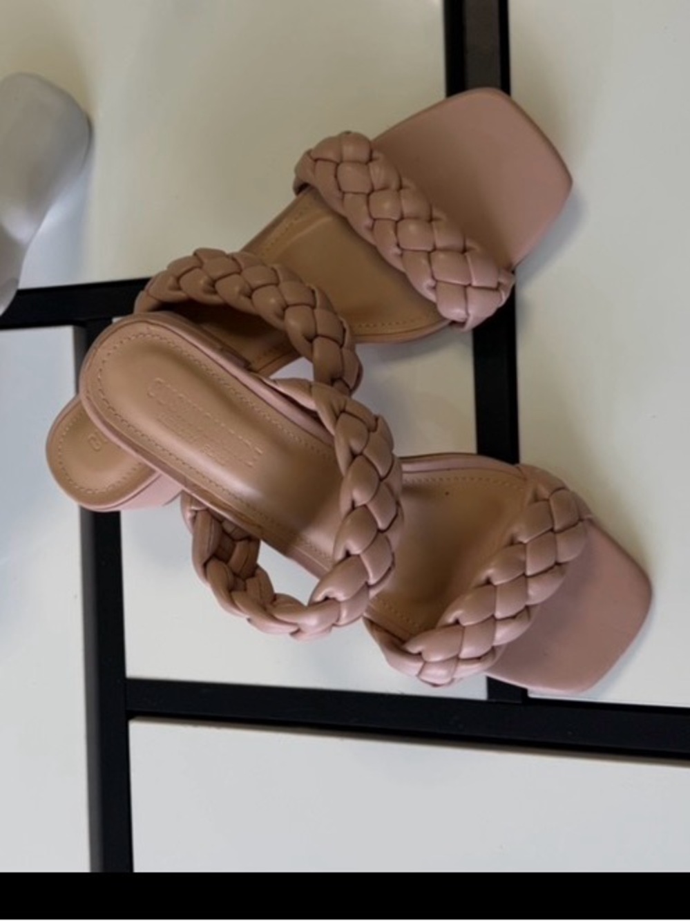 Cushionaire Onyx Nude Braided Sandals Size 8.5 Wide ✨ Brand New!